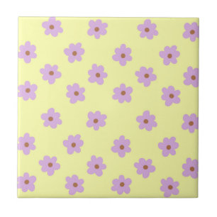 Verspielte lila und gelbe Blumen Retro-Heiterkeit Fliese