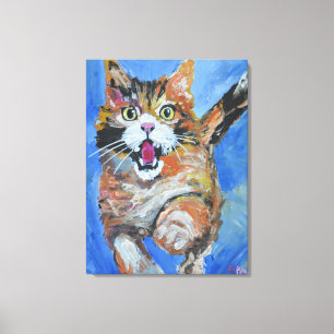 Verspielte springende Dreifarbkatze Leinwanddruck