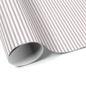 Verstaubtes Mauve Dünn Gestreift Geschenkpapier (Rolleneckpunkt)