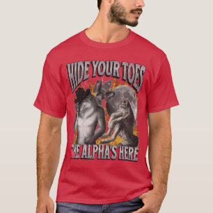 Verstecke deine Alphas hier Lustiges Werwolf-Meme T-Shirt