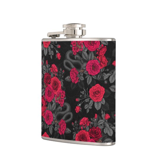 versteckt in den Rose Flachmann (Links)