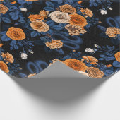 Versteckt in den Rose, orange und blau Geschenkpapier (Ecke)