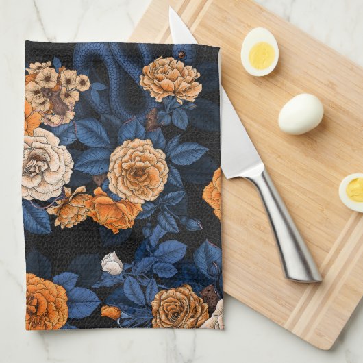 Versteckt in den Rose, orange und blau Geschirrtuch (Viertel Falte)