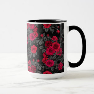versteckt in den Rose Tasse