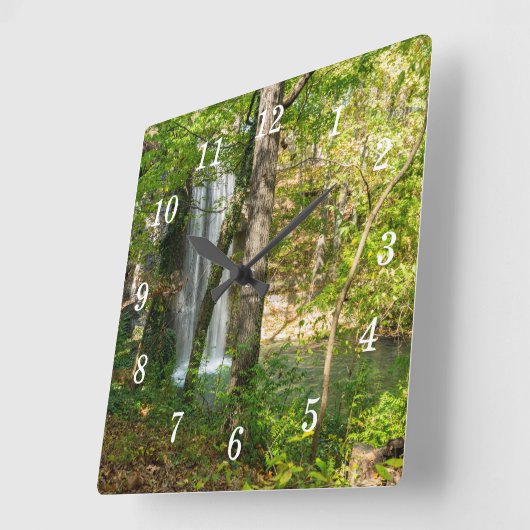 Versteckte Falls Wall Uhr (Winkel)