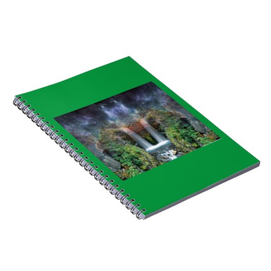 Versteckte Gesichter in fantastischen Wasserfällen Notizblock (Rechte Seite)