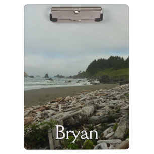 Versteckter Strand I im Redwood National Park Klemmbrett