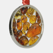 Versteinerte Einbeziehungen im dominikanischen Ornament Aus Metall (Rechts)