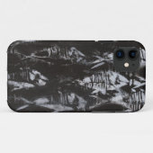 Versteinerte weiße Fische auf schwarzem Case-Mate iPhone Hülle (Rückseite (Horizontal))