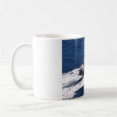 Versuchsboot mit Geschwindigkeit Kaffeetasse (Links)