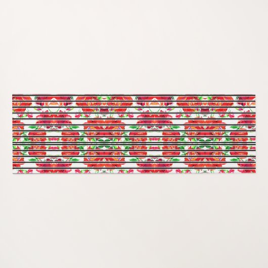 Vertical patterned fabric showcasing red flowers yogamatte (Rückseite (Horizontal))