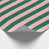 Vertical Stripe Pattern in Pink and Green Geschenkpapier (Ecke)