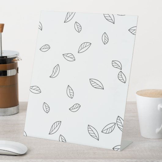 Vertikal, dunkelgraues Schild (In Situ)