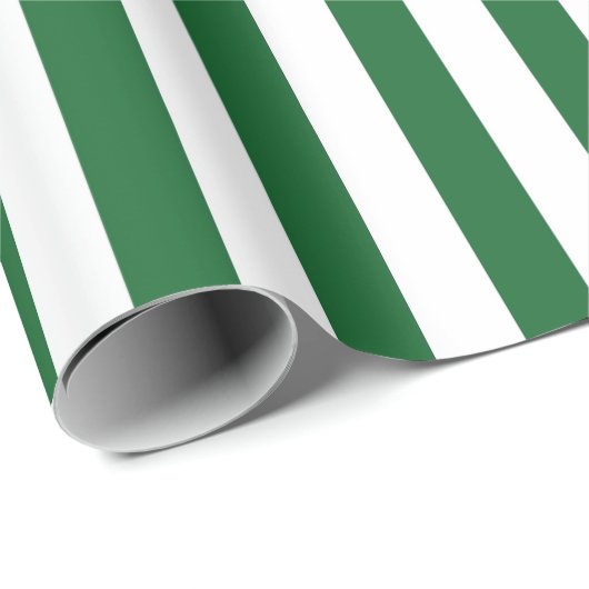 Vertikale grüne und weiße Streifen Geschenkpapier (Rolleneckpunkt)