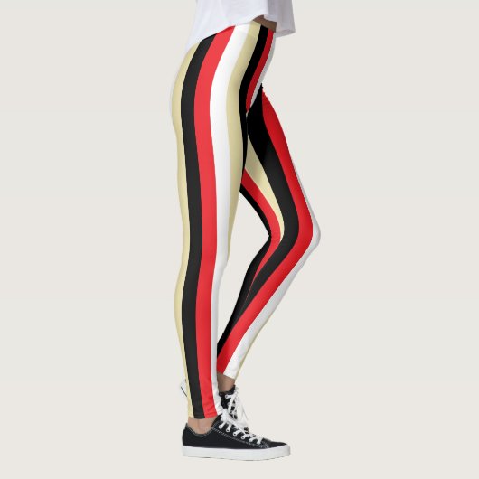 Vertikale rote, weiße, beige und schwarze Streifen Leggings (Rechts)