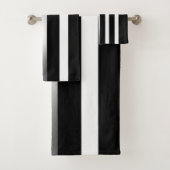 Vertikale schwarz-weiße Streifen silberfarbene Akz Badhandtuch Set (Insitu)