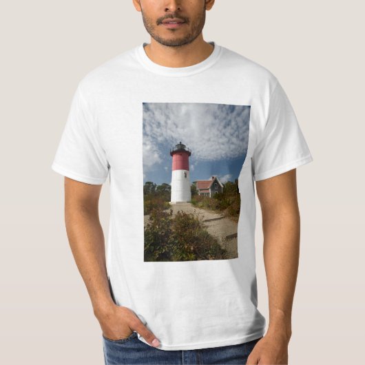 Vertikale Sicht auf den Leuchtturm von Nauset. Zwe T-Shirt (Vorderseite)