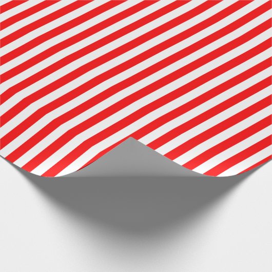 Vertikale Streifen in Rot und Weiß Geschenkpapier (Ecke)