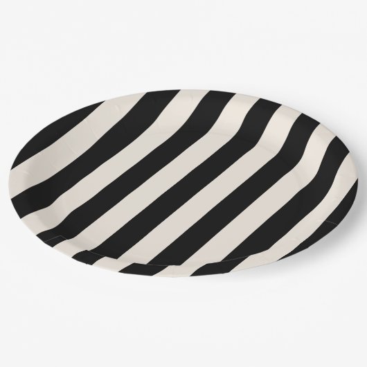 Vertikale Streifen schwarz und cremeweiß gestreift Pappteller (Schrägansicht)