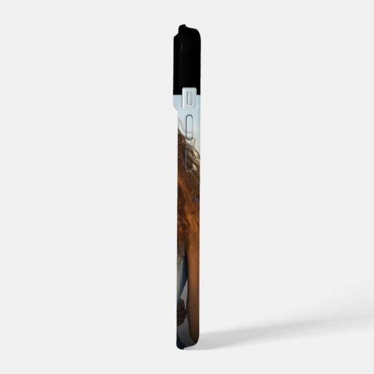 Vertikales Foto mit benutzerdefiniertem Text in Tr iPhone 15 Hülle (Linke Seite)