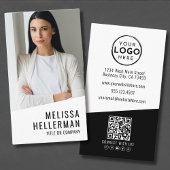 Vertikales Logo für QR-Unternehmen mit beruflichem Visitenkarte