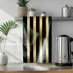 Vertikales Schwarz und goldene Streifen weißer Hin Geschirrtuch<br><div class="desc">Elegante moderne schwarze und goldene Streifen auf individualisierbarem weißem Hintergrund.</div>