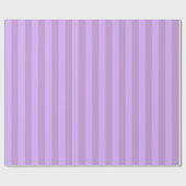 Vertikales Streifenmuster in Lilac Lila Geschenkpapier (Flach)