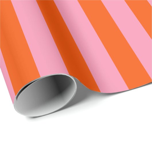 Vertikales Streifenmuster in Rot Orange und Rosa Geschenkpapier (Rolleneckpunkt)