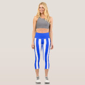 Vertikales Stricksegler Blau- und Weißmuster Capri Leggings (Vorderseite)