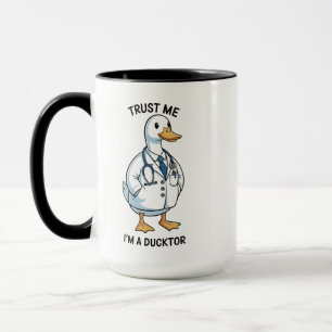 Vertrau mir, ich bin ein Doktor Lustiger Tag des A Tasse