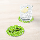 Vertrau mir, ich bin irisches Green Kleeblatt Patt Runder Pappuntersetzer (Vor Ort)