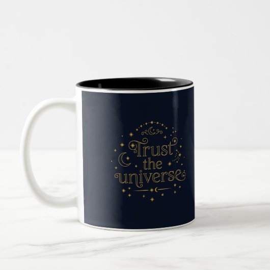 Vertraue dem Universum Celestial Tasse (Links)