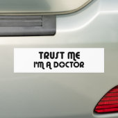 Vertraue mir, dass ich Arzt bin Autoaufkleber (Auf Auto)