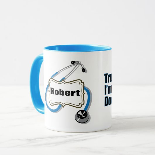 Vertraue mir, dass ich Arzt-Spaß bin Tasse (Vorderseite Links)