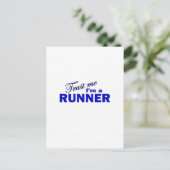 Vertraue mir, dass ich ein Runner bin Postkarte (Stehend Vorderseite)