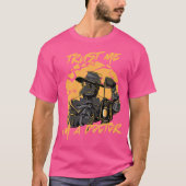 Vertraue mir, ich bin Doktor Steampunk Medieval Ra T-Shirt (Vorderseite)
