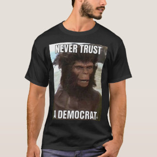 Vertraue niemals einem Demokraten! Sagt Lucias! T-Shirt
