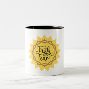 Vertrauen in Angst Zweifarbige Tasse