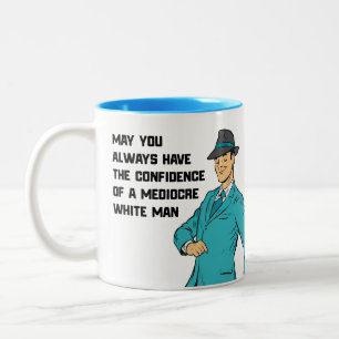 Vertrauen in eine mittelgroße Tasse des Weißen M