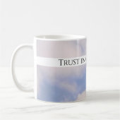 Vertrauen in Gottes Cross White and Blue Oaster Kaffeetasse (Links)
