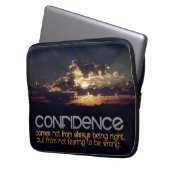 "Vertrauen" Inspiration Laptopschutzhülle (Vorderseite Links)