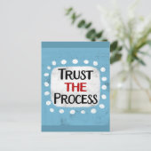 Vertrauen Sie auf die Postkarte des Prozesses (Stehend Vorderseite)