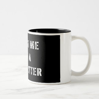 Vertrauen Sie, dass ich ich ein Pipefitter bin Zweifarbige Tasse