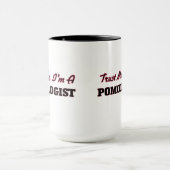 Vertrauen Sie, dass ich ich ein Pomologist bin Tasse (Zentrum)