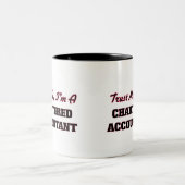 Vertrauen Sie, dass ich ich ein Wirtschaftsprüfer Zweifarbige Tasse (Mittel)