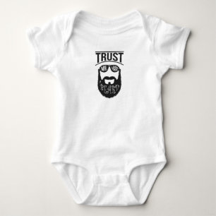 Vertrauen Sie mir, ich habe einen Bart Baby Strampler