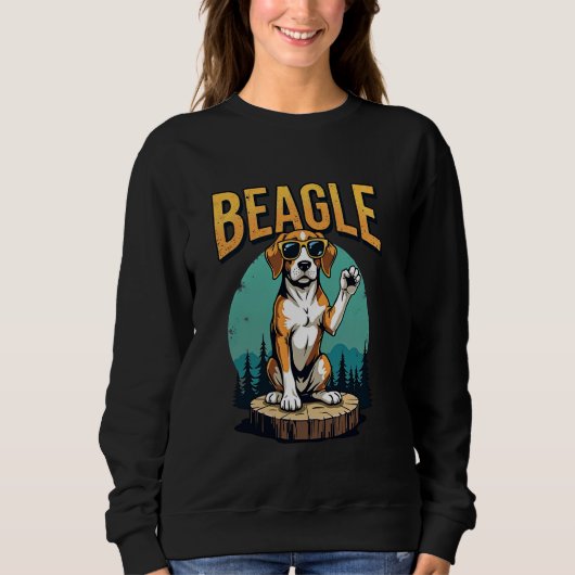 Vertraulicher Beagle auf Baumstumpf mit Retro-Stil Sweatshirt (Vorderseite)