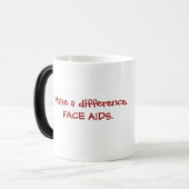 Verwandelnde Tasse GESICHTAIDS (Vorderseite Links)