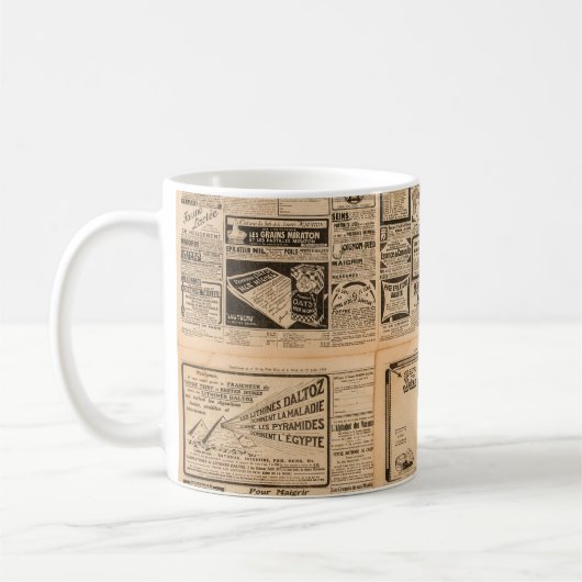 Verwendeter Papierhintergrund. Alte Zeitungsseite Kaffeetasse (Links)