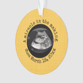 Verwertbares Gelb ein Wunder bei der Herstellung v Ornament (Vorderseite)